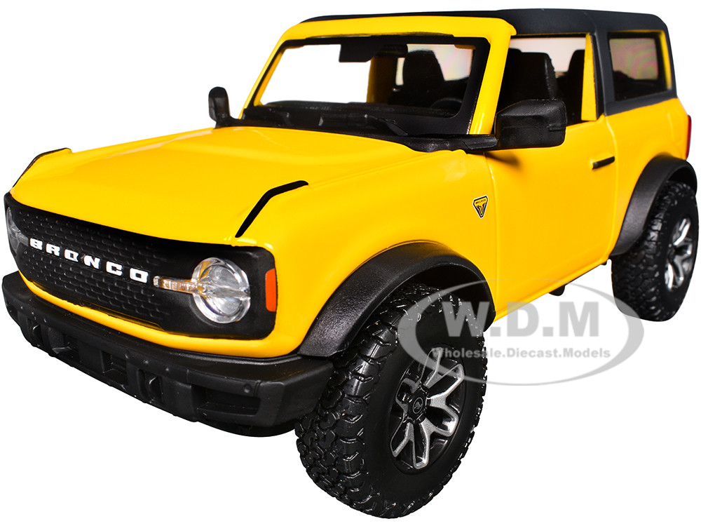 2021 Ford Bronco Badlands Yellow with Black Top "Special Edition" 1/24 Diecast Model Car by Maisto diecast model