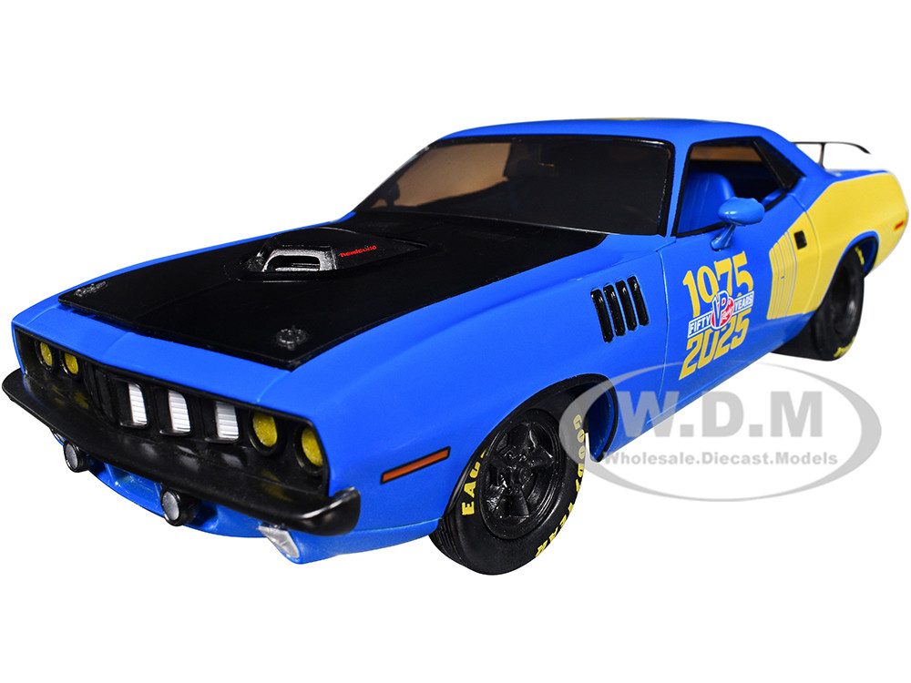 1971 Plymouth Hemi Cuda "VP Racing 50 Years" Blue with Yellow Sides Limited Edition to 8650 pieces Worldwide 1/24 Diecast Model Car by M2 Machines diecast model