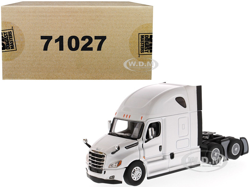Diecast Masters 1:50 Freightliner New Cascadia sleeper cab tractor in pearl white