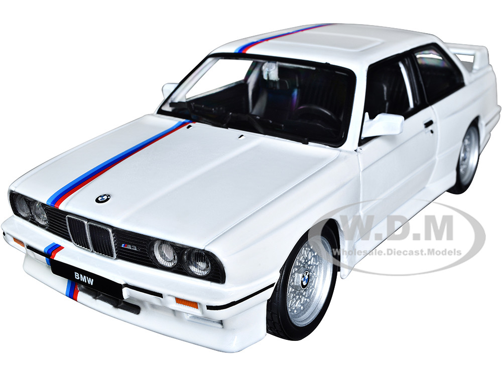 1988 BMW 3 Series M3 E30 White 1/24 Diecast Model Car by Bburago diecast model