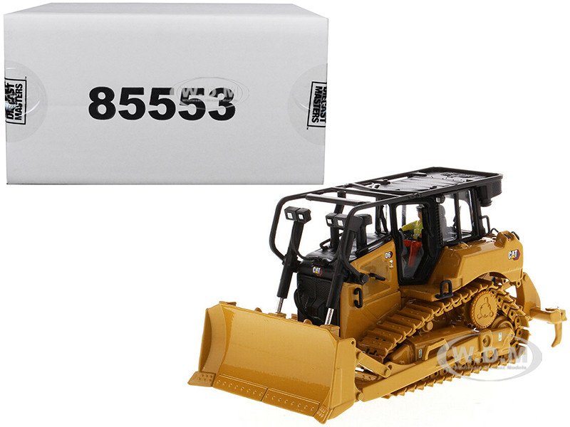 CAT Caterpillar D6 Track Type Tractor Dozer with SU Blade and Operator "High Line" Series 1/50 Diecast Model by Diecast Masters diecast model