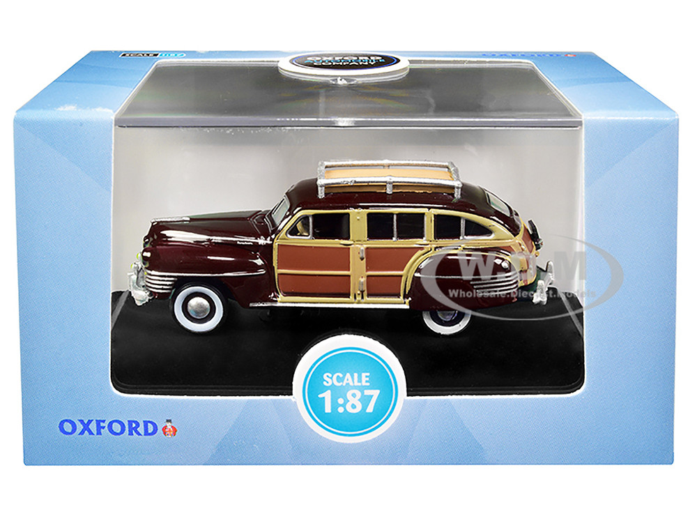 1942 Chrysler Town and Country Woody Wagon Regal Maroon with Roof Rack 1/87 (HO) Scale Diecast Model Car by Oxford Diecast diecast model
