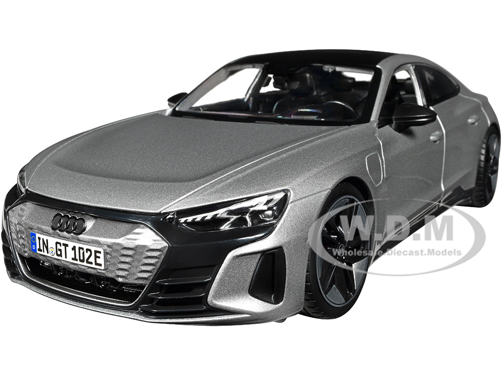 2022 Audi RS e-tron GT Silver Metallic with Sunroof 1/18 Diecast Model Car by Bburago diecast model