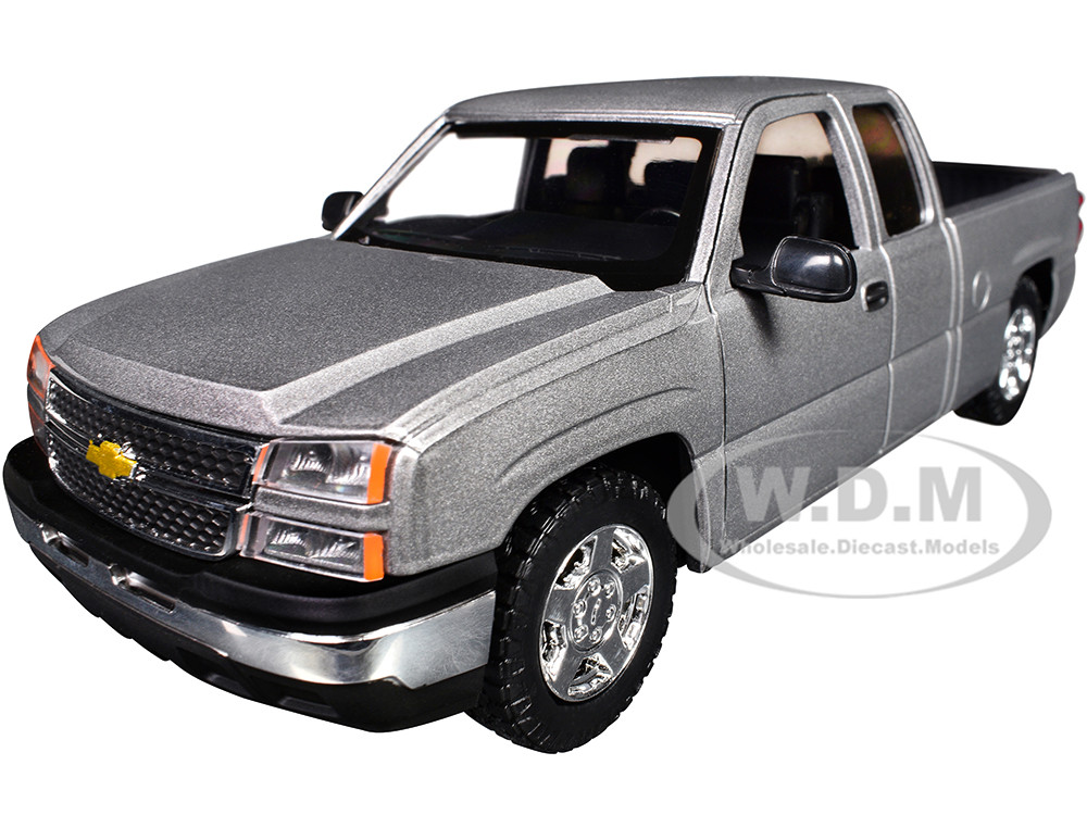 2006 Chevrolet Silverado 1500 Pickup Truck Gray Metallic "Timeless Legends" Series 1/25 Diecast Model Car by Motormax diecast model