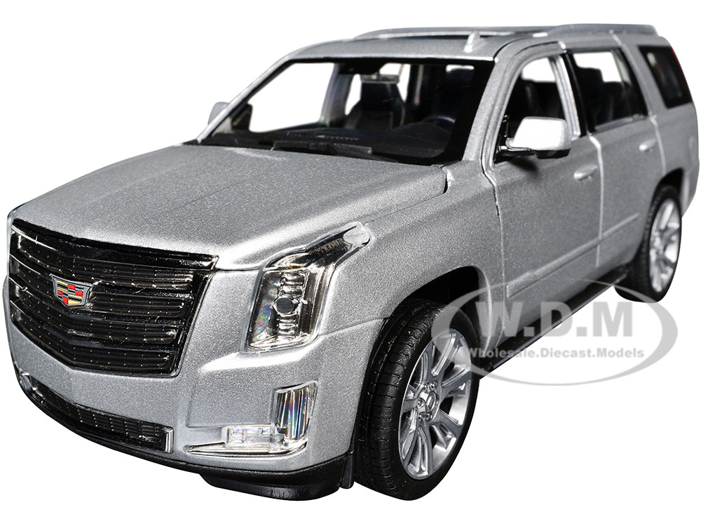 2017 Cadillac Escalade with Sunroof Silver Metallic 1/24-1/27 Diecast Model Car by Welly diecast model