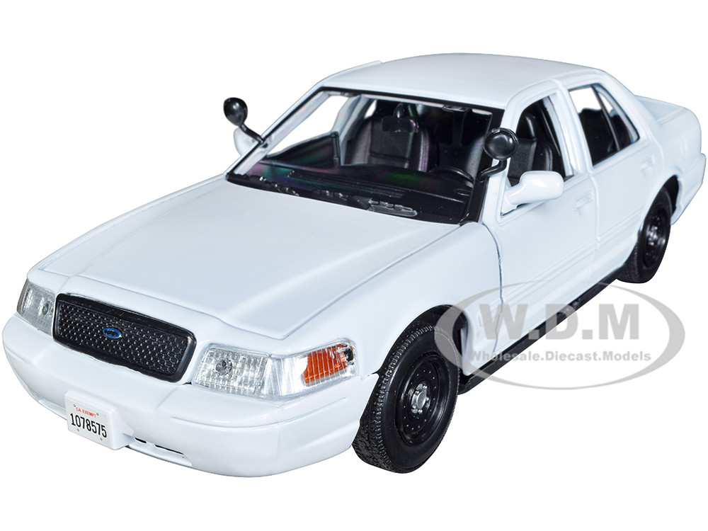 2010 Ford Crown Victoria Police Interceptor Unmarked White "Custom Builder's Kit" Series 1/24 Diecast Model Car by Motormax diecast model