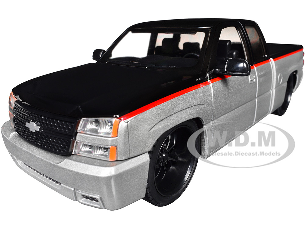 2006 Chevrolet Silverado Custom Pickup Truck Silver Metallic and Black with Red Stripes "Die-Cast Collection" Series 1/25 Diecast Model Car by Motormax diecast model