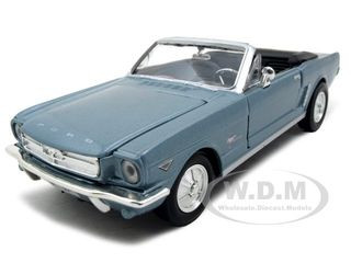 1964 1/2 Ford Mustang Convertible Light Blue 1/24 Diecast Model Car by Motormax diecast model