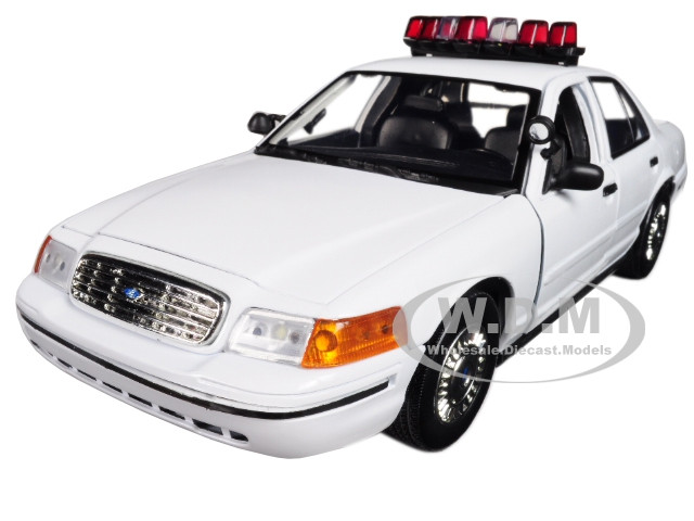 2001 Ford Crown Victoria Police Car Plain White with Flashing Light Bar, Front and Rear Lights and Sounds 1/18 Diecast Model Car by Motormax diecast model