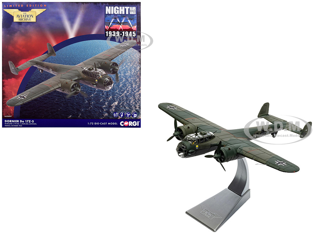 Dornier Do 17Z-5 Aircraft "7T+HH, W.Nr.2787, KGR.606, Lannion, France" (1940) German Luftwaffe "The Aviation Archive" Series 1/72 Diecast Model by Corgi diecast model