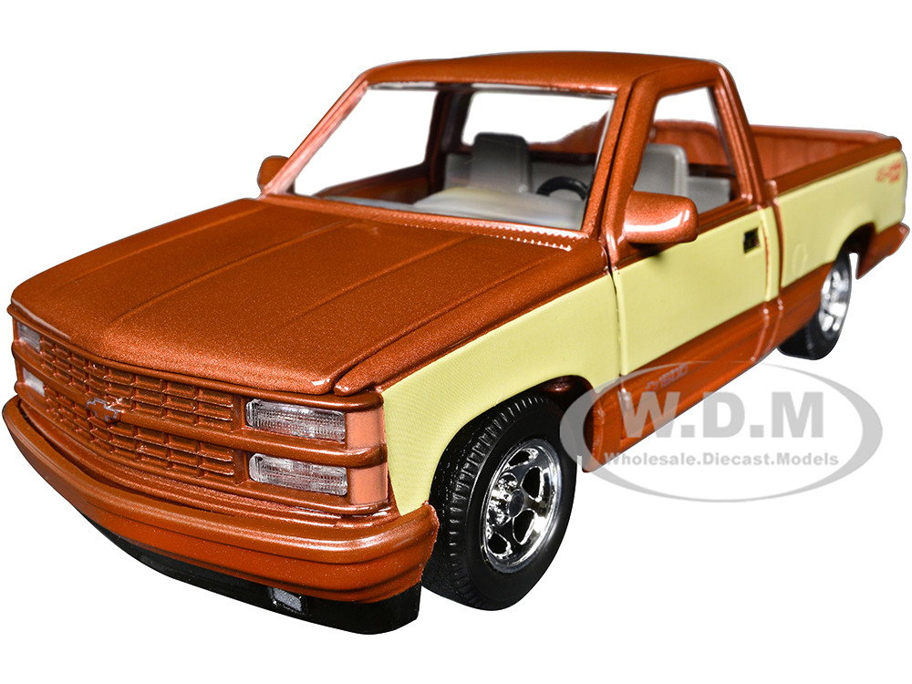 1992 Chevrolet 454 SS Pickup Truck Copper Metallic with Beige Sides "American Classics" Series 1/24 Diecast Model Car by Motormax diecast model