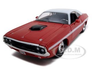 1970 Dodge Challenger R/T Coupe Red with White Top and White Stripes 1/24 Diecast Model Car by Maisto diecast model