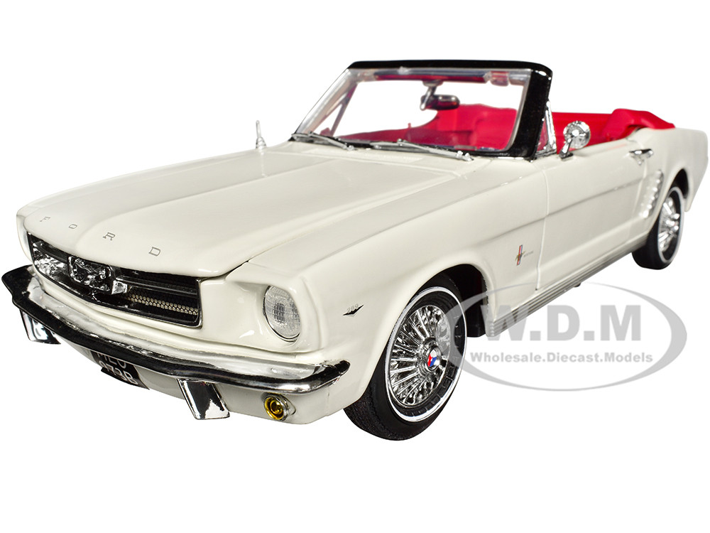 1964 1/2 Ford Mustang Convertible White with Red Interior James Bond 007 "Goldfinger" (1964) Movie "James Bond Collection" Series 1/18 Diecast Model Car by Motormax diecast model