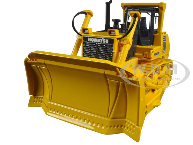 Komatsu D275AX-5 SIGMA Dozer with Ripper 1/50 Diecast Model by First Gear diecast model