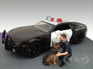 Police Guy & K9 Unit Dog Figure Set For 1:18 Diecast Model Cars by American Diorama diecast model