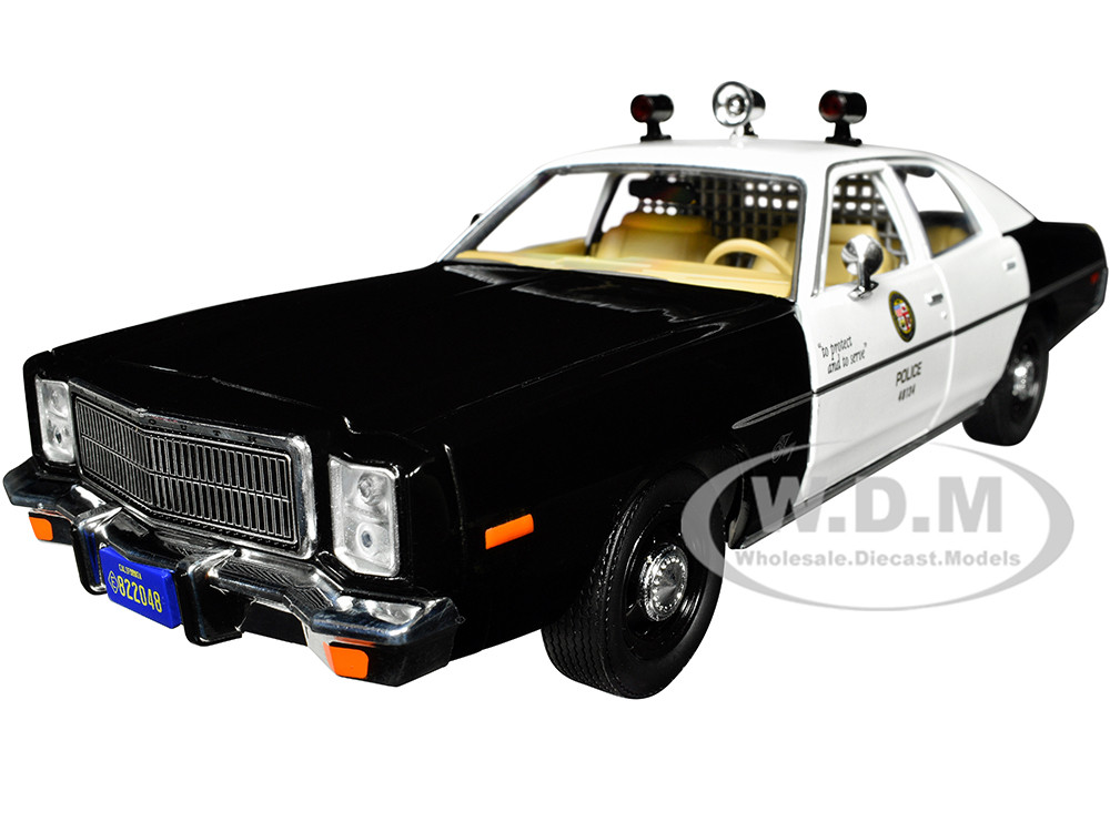 1978 Plymouth Fury Black and White "LAPD (Los Angeles Police Department)" "Hot Pursuit" Series 9 1/24 Diecast Model Car by Greenlight diecast model