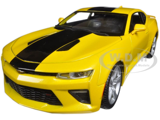 2016 Chevrolet Camaro SS Yellow 1/18 Diecast Model Car by Maisto diecast model
