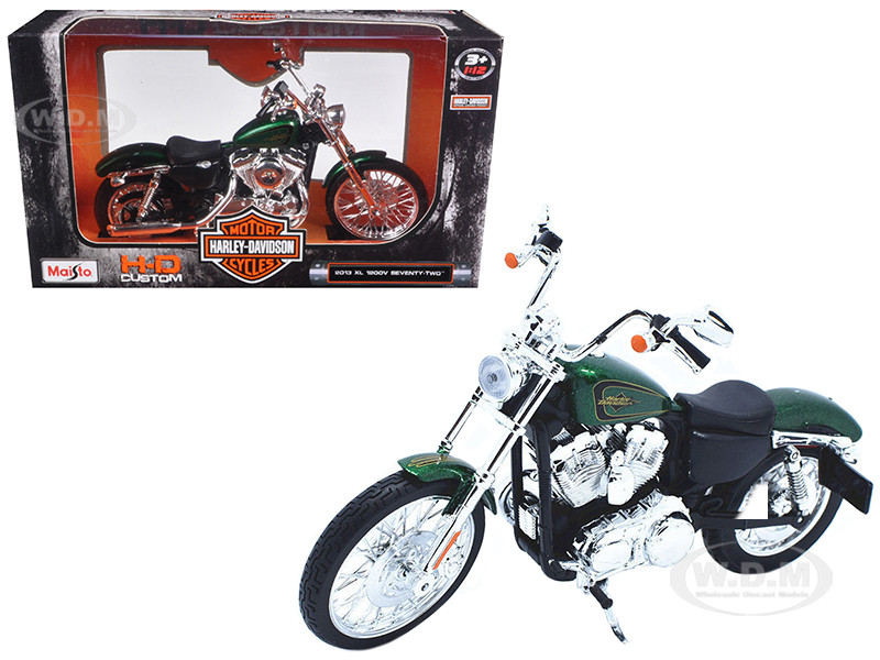 2013 Harley Davidson XL 1200V Seventy Two Green Motorcycle Model 1/12 by Maisto diecast model