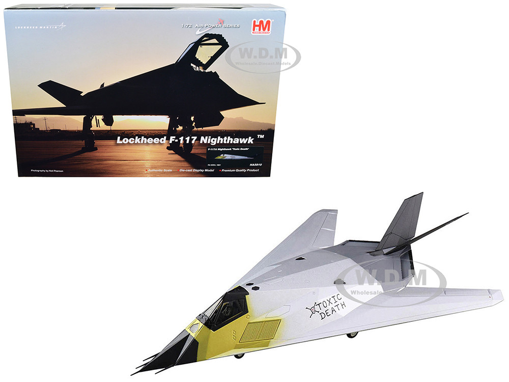 Lockheed F-117A Nighthawk Stealth Aircraft "Toxic Death" (1991) "Air Power Series" 1/72 Diecast Model by Hobby Master diecast model