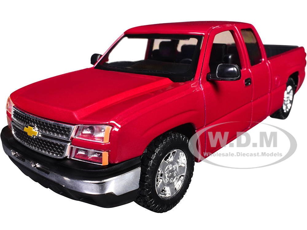 2006 Chevrolet Silverado 1500 Pickup Truck Red Metallic "Die-Cast Collection" Series 1/25 Diecast Model Car by Motormax diecast model