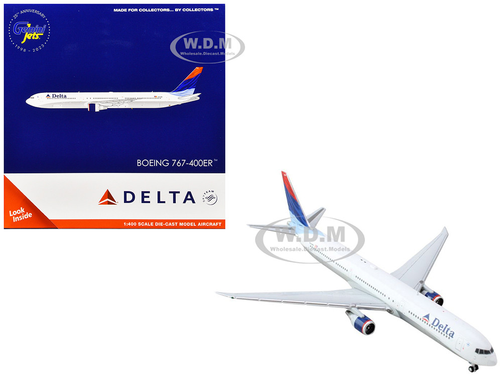 Boeing 767-400ER Commercial Aircraft "Delta Air Lines" (N829MH) White with Red and Blue Tail 1/400 Diecast Model Airplane by GeminiJets diecast model
