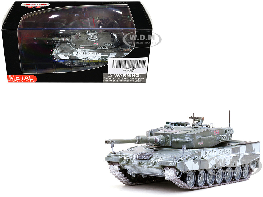 Leopard 2A4 Main Battle Tank with Snorkel "Winter Camouflage" Norwegian Army "Armor Premium" Series 1/72 Diecast Model by Panzerkampf diecast model