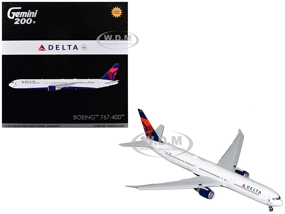 Boeing 767-400ER Commercial Aircraft with Flaps Down "Delta Air Lines" (N482MH) White with Blue and Red Tail "Gemini 200" Series 1/200 Diecast Model Airplane by GeminiJets diecast model
