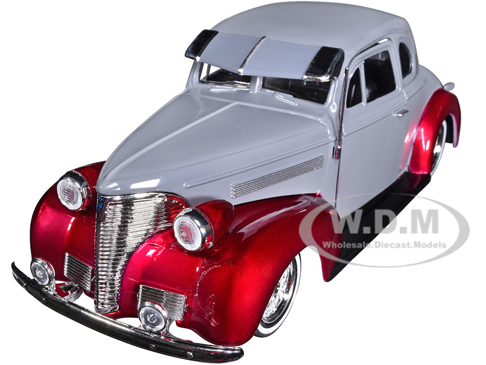 1939 Chevrolet Coupe Lowrider Gray and Red Metallic "Get Low" Series 1/24 Diecast Model Car by Motormax diecast model