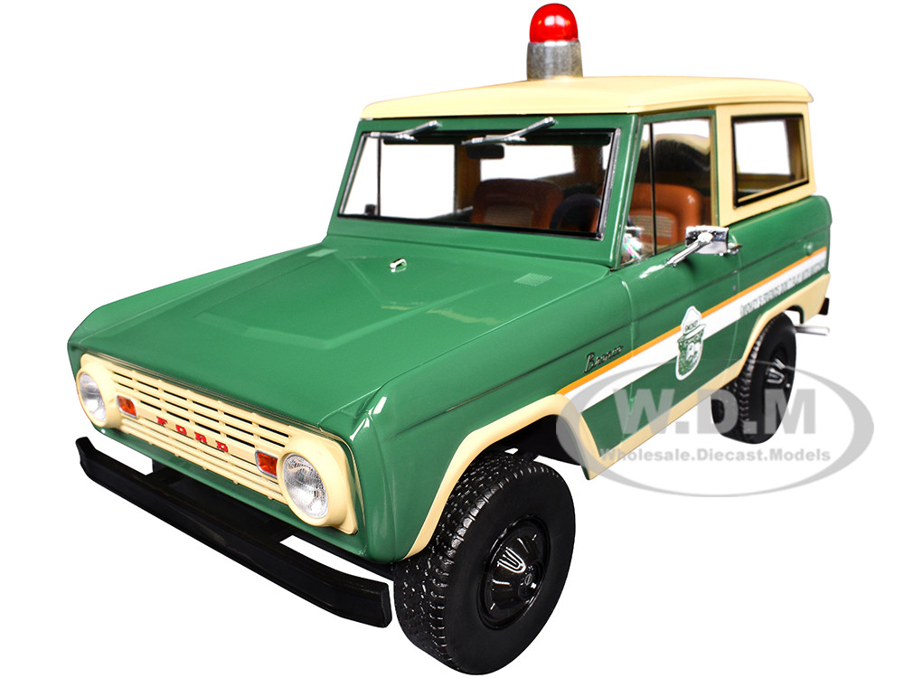 1967 Ford Bronco "Smokey Bear Forest Ranger" Green and Cream with White Stripes "Artisan Collection" 1/18 Diecast Model Car by Greenlight diecast model