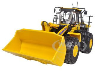 Komatsu WA500-7 Wheel Loader 1/50 Diecast Model by First Gear diecast model