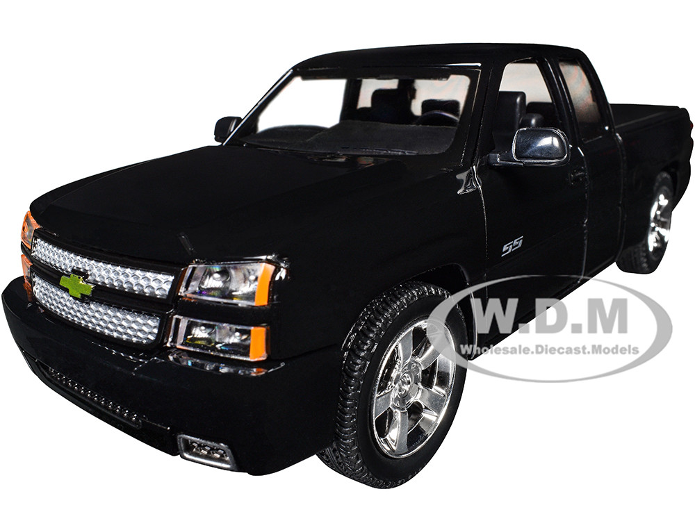 2006 Chevrolet Silverado SS Pickup Truck Black "Timeless Legends" Series 1/25 Diecast Model Car by Motormax diecast model