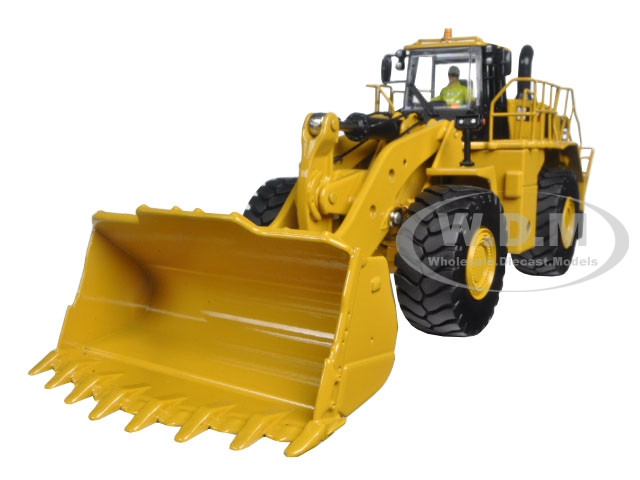 CAT Caterpillar 988K Wheel Loader with Operator "High Line Series" 1/50 Diecast Model by Diecast Masters diecast model
