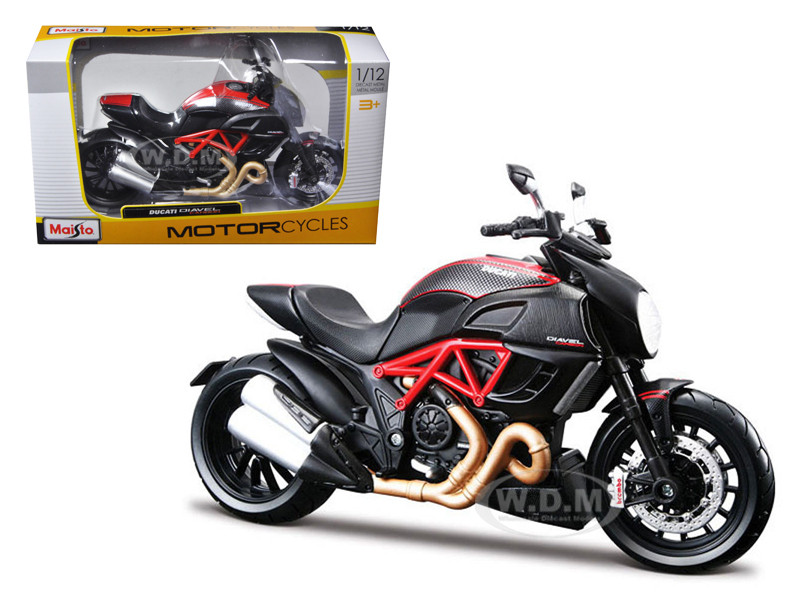 Ducati Diavel Red and Carbon 1/12 Diecast Motorcycle Model by Maisto diecast model