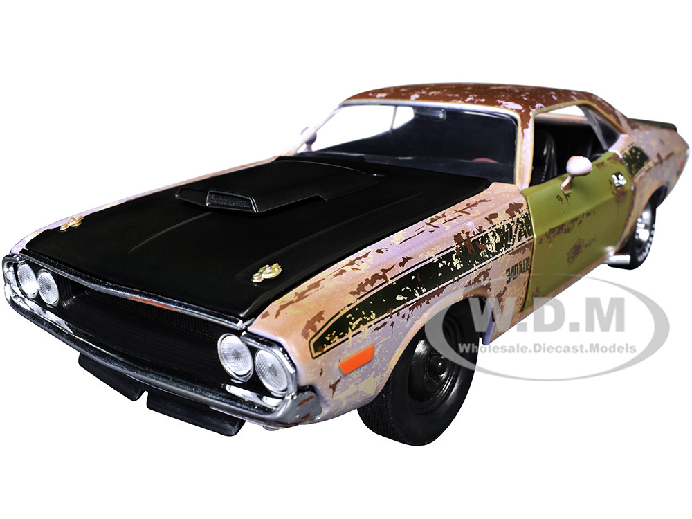 1970 Dodge Challenger T/A Rusted Limited Edition to 4050 pieces Worldwide 1/24 Diecast Model Car by M2 Machines diecast model