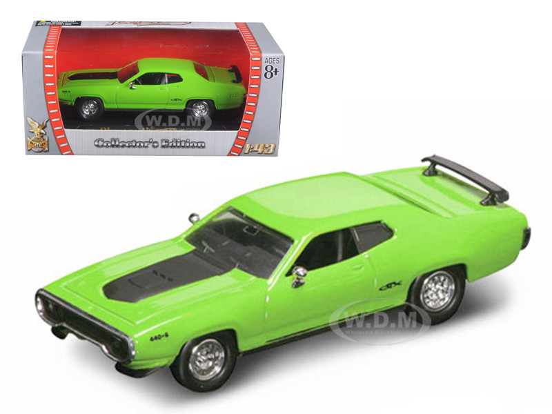 1971 Plymouth GTX 440 6 Pack Green 1/43 Diecast Model Car by Road Signature diecast model