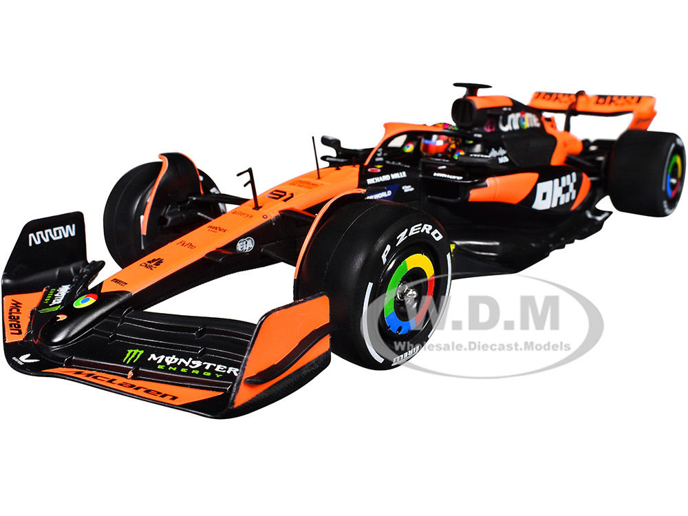McLaren MCL38 #81 Oscar Piastri "OKX" Formula One F1 "Miami GP" (2024) with Display Case 1/24 Diecast Model Car by Bburago diecast model