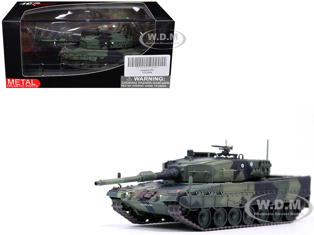 Leopard 2A4 Main Battle Tank "Finland" Finnish Army "Armor Premium" Series 1/72 Diecast Model by Panzerkampf diecast model