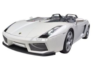 Lamborghini Concept S Pearl White 1/18 Diecast Car Model by Motormax diecast model