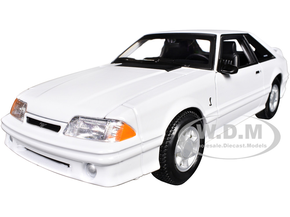 1993 Ford Mustang SVT Cobra White "Special Edition" Series 1/24 Diecast Model Car by Maisto diecast model