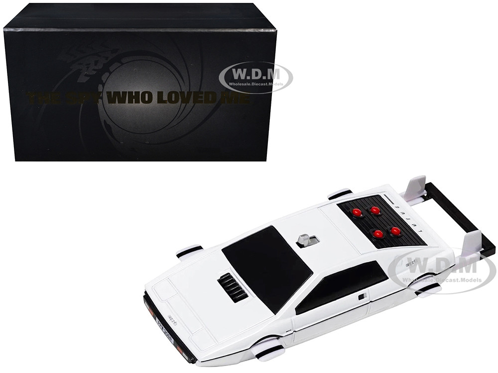 Lotus Esprit S1 Submarine White James Bond 007 "The Spy Who Loved Me" (1977) Movie Diecast Model Car by Corgi diecast model
