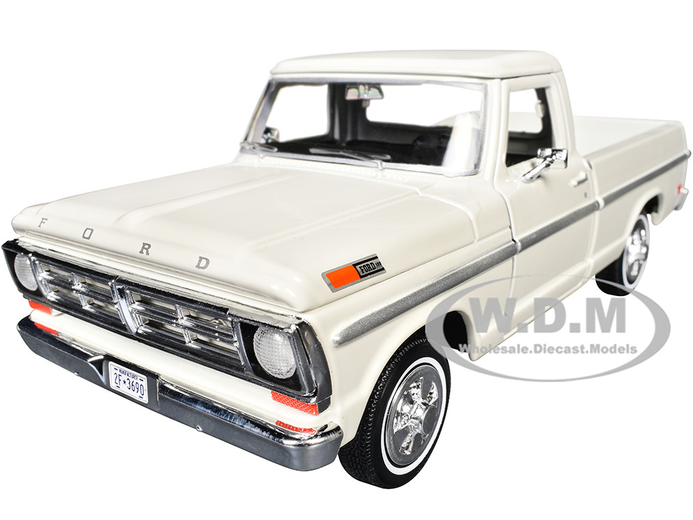 1972 Ford F-100 Pickup Truck Cream "Timeless Legends" Series 1/24 Diecast Model Car by Motormax diecast model