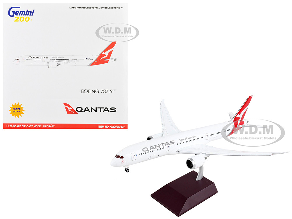 Boeing 787-9 Commercial Aircraft with Flaps Down "Qantas Airways - Spirit of Australia" White with Red Tail "Gemini 200" Series 1/200 Diecast Model Airplane by GeminiJets diecast model