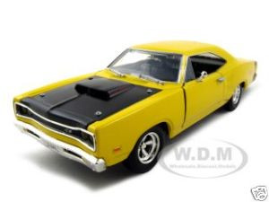 1969 Dodge Coronet Super Bee Yellow 1/24 Diecast Car Model by Motormax diecast model