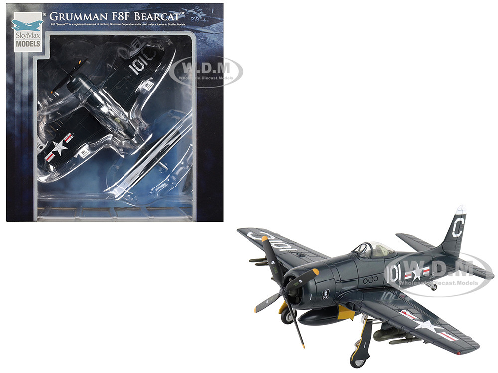 Grumman F8F-2 Bearcats Fighter Aircraft "121717, VF-61 Jolly Rogers" (1949) United States Navy "SkyMax Flying Heroes" Series 1/72 Diecast Model by Hobby Master diecast model