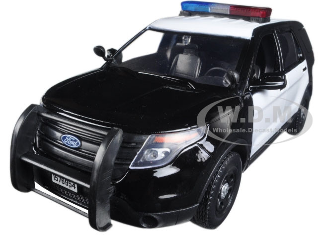 2015 Ford Police Interceptor Utility Black and White with Flashing Light Bar and Front and Rear Lights and 2 Sounds 1/24 Diecast Model Car by Motormax diecast model