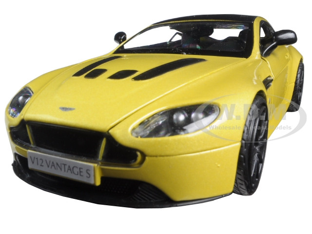 Aston Martin Vantage S V12 Yellow 1/24 Diecast Model Car by Motormax diecast model