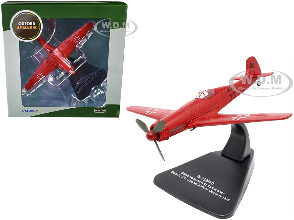 Focke-Wulf Ta 152H-0 War Plane Oberstleutnant Fritz Aufhammer Stab/JG 301, Stendall Airfield Germany (1945) "Oxford Aviation" Series 1/72 Diecast Model Airplane by Oxford Diecast diecast model