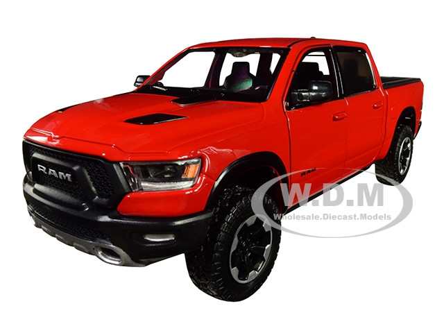 2019 RAM 1500 Rebel Crew Cab Pickup Truck Red 1/24 Diecast Model Car by Motormax diecast model