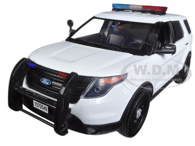 2015 Ford Police Interceptor Utility White with Flashing Light Bar and Front and Rear Lights and 2 Sounds 1/18 Diecast Model Car by Motormax diecast model
