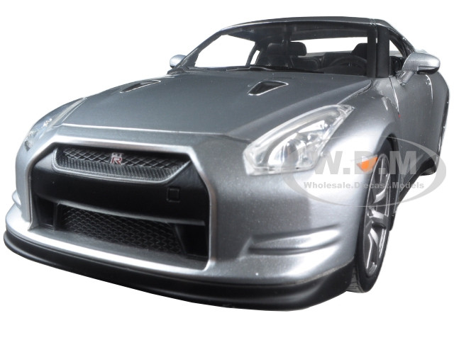 Brian's Nissan GT-R (R35) Silver "Fast & Furious" Movie 1/24 Diecast Model Car by Jada diecast model